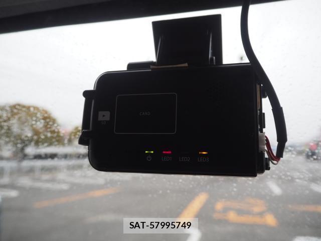 MITSUBISHI FUSO CANTER 2020-09 7801107-9