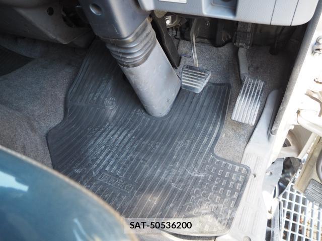 MITSUBISHI FUSO CANTER 2012-05 7801108-10