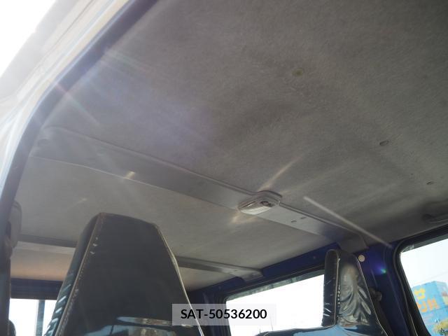 MITSUBISHI FUSO CANTER 2012-05 7801108-11