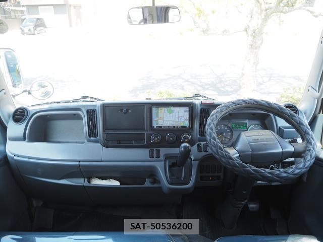 MITSUBISHI FUSO CANTER 2012-05 7801108-6