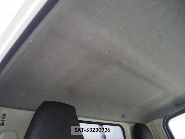 MITSUBISHI FUSO CANTER 2012-06 7801109-12
