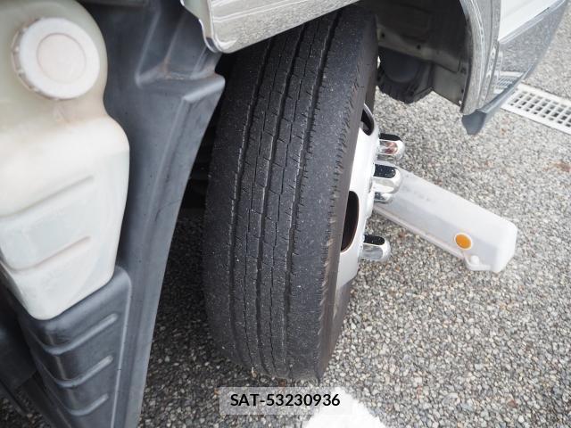 MITSUBISHI FUSO CANTER 2012-06 7801109-18