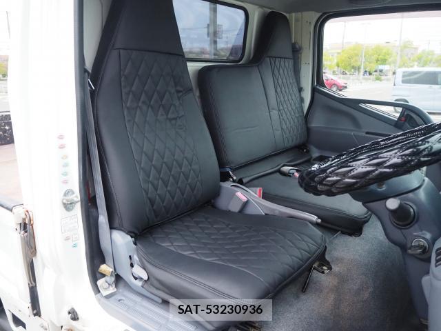 MITSUBISHI FUSO CANTER 2012-06 7801109-9
