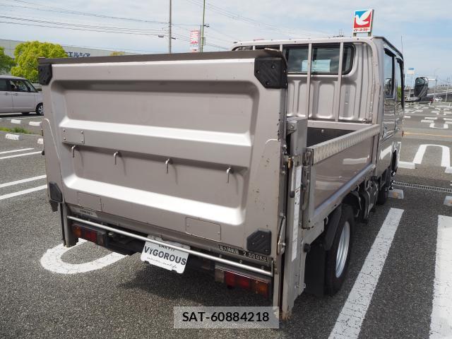 MITSUBISHI FUSO CANTER 2013-09 7801111-15
