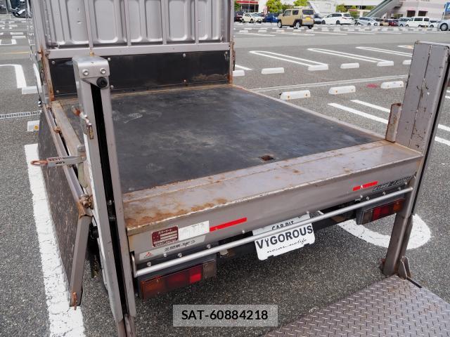MITSUBISHI FUSO CANTER 2013-09 7801111-16
