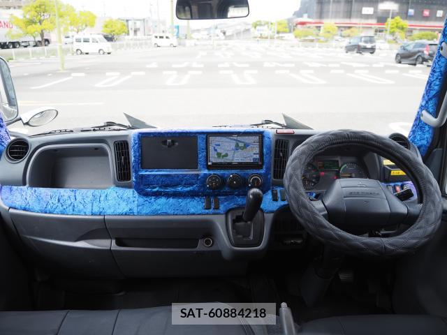 MITSUBISHI FUSO CANTER 2013-09 7801111-7
