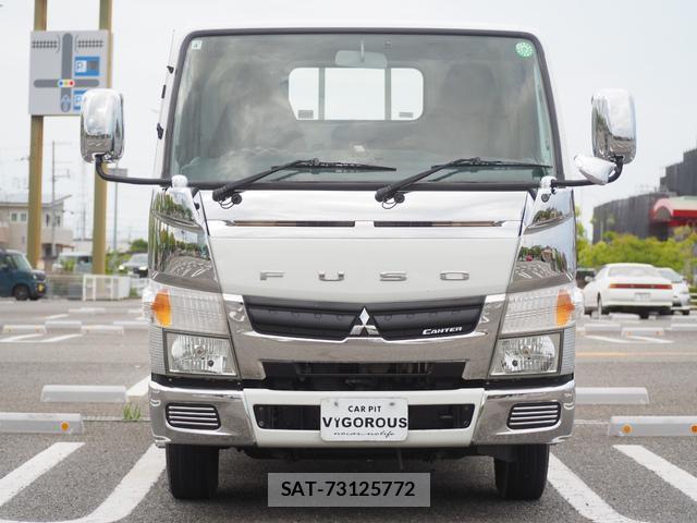 MITSUBISHI FUSO CANTER 2015-07 7801112-1