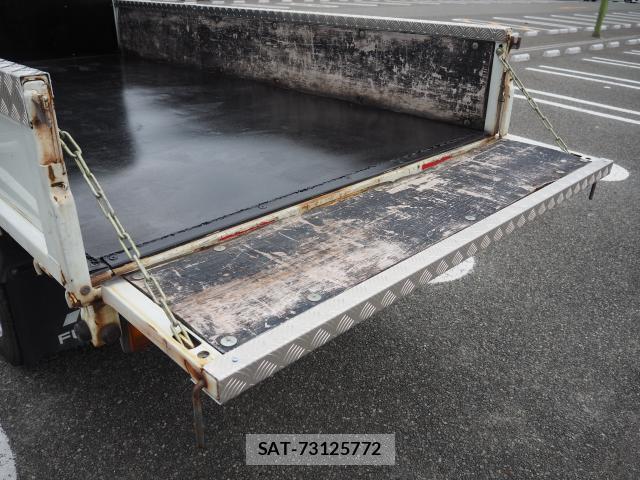 MITSUBISHI FUSO CANTER 2015-07 7801112-17