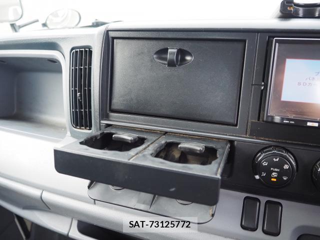 MITSUBISHI FUSO CANTER 2015-07 7801112-8