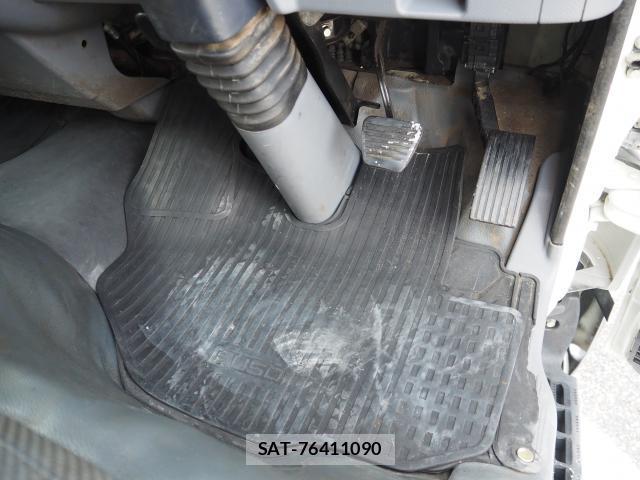MITSUBISHI FUSO CANTER 2013-06 7801113-10
