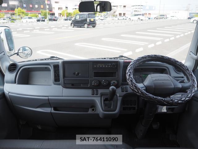MITSUBISHI FUSO CANTER 2013-06 7801113-5