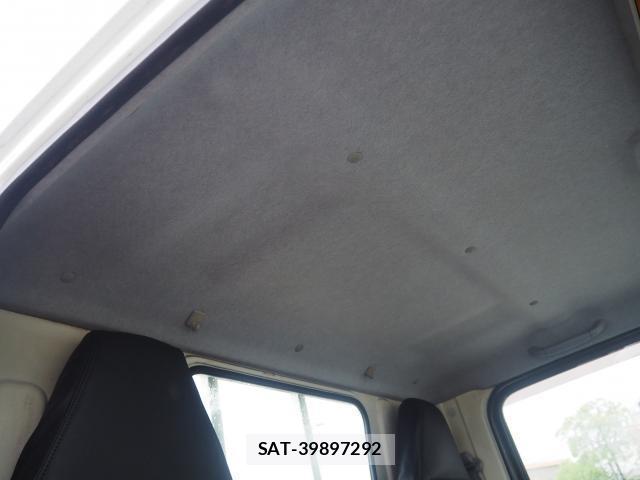 MITSUBISHI FUSO CANTER 2016-02 7801114-11