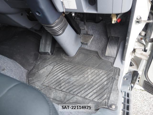 MITSUBISHI FUSO CANTER 2011-01 7801118-9