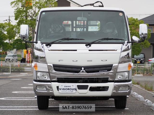 MITSUBISHI FUSO CANTER 2020-05 7801119-1