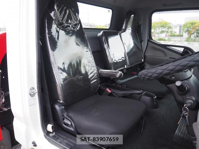 MITSUBISHI FUSO CANTER 2020-05 7801119-8