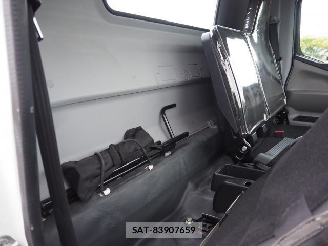 MITSUBISHI FUSO CANTER 2020-05 7801119-9