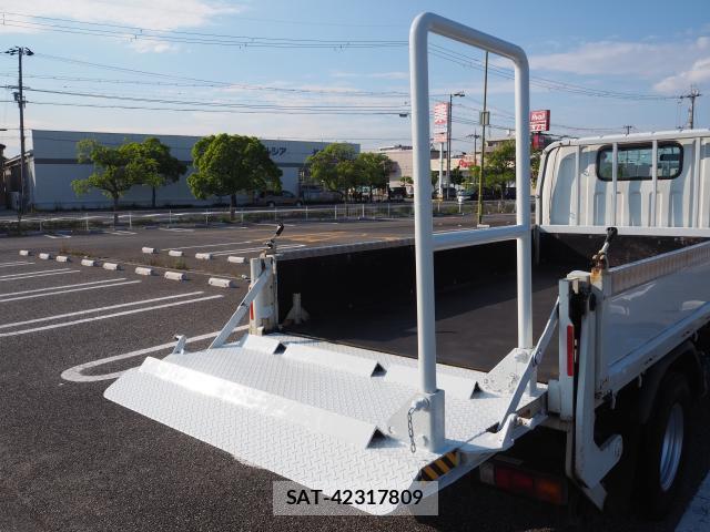 MITSUBISHI FUSO CANTER 2015-04 7801122-16