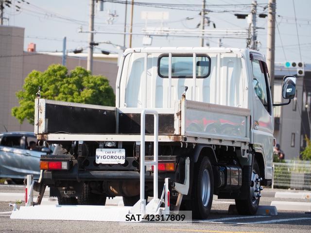 MITSUBISHI FUSO CANTER 2015-04 7801122-4