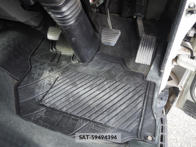 MITSUBISHI FUSO CANTER 2016-08 7801123-11