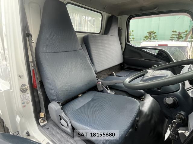 MITSUBISHI FUSO CANTER 2016-03 7801616-6