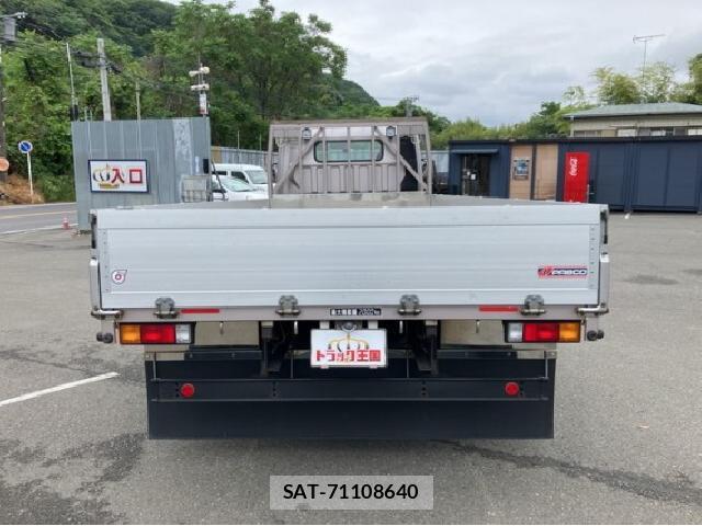 MITSUBISHI FUSO CANTER 2017 7802437-4