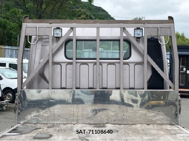 MITSUBISHI FUSO CANTER 2017 7802437-5
