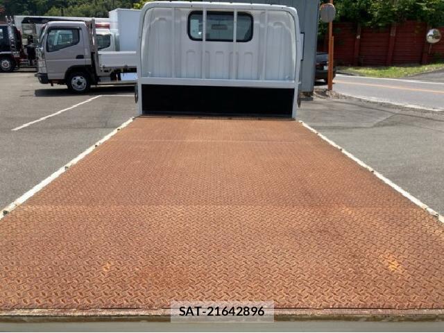 MITSUBISHI FUSO CANTER 2017 7802439-5