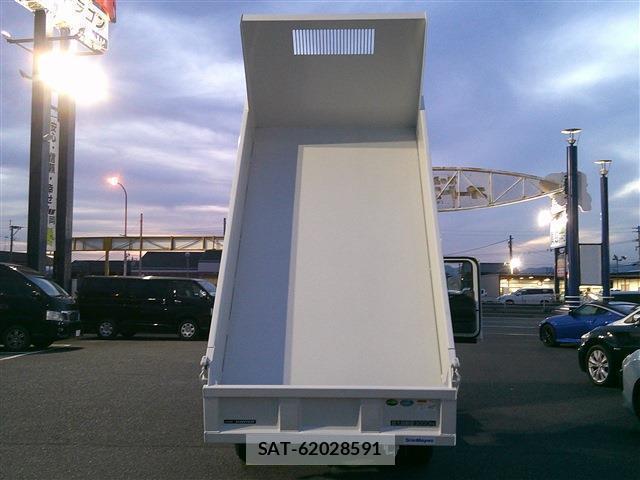 MITSUBISHI FUSO CANTER 2025-12 7802919-11