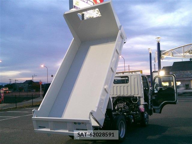 MITSUBISHI FUSO CANTER 2025-12 7802919-9