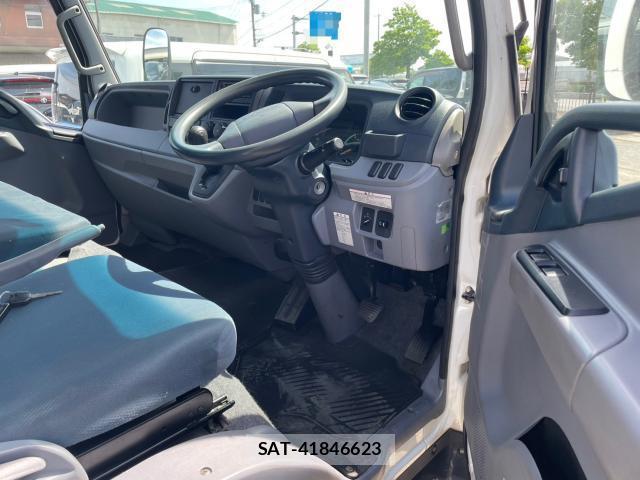 MITSUBISHI FUSO CANTER 2014-06 7804057-5