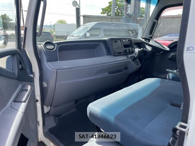 MITSUBISHI FUSO CANTER 2014-06 7804057-6