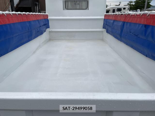 MITSUBISHI FUSO CANTER 2016-03 7804062-4