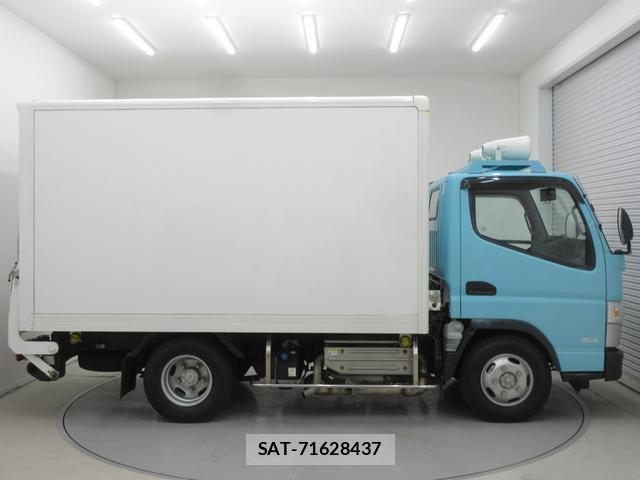 MITSUBISHI FUSO CANTER 2016-03 7804261-3