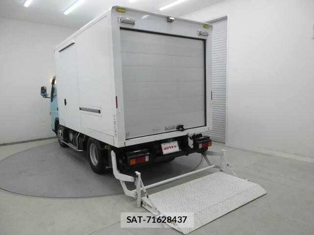MITSUBISHI FUSO CANTER 2016-03 7804261-9