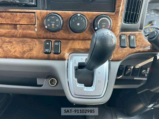MITSUBISHI FUSO CANTER 2023-04 7804431-11