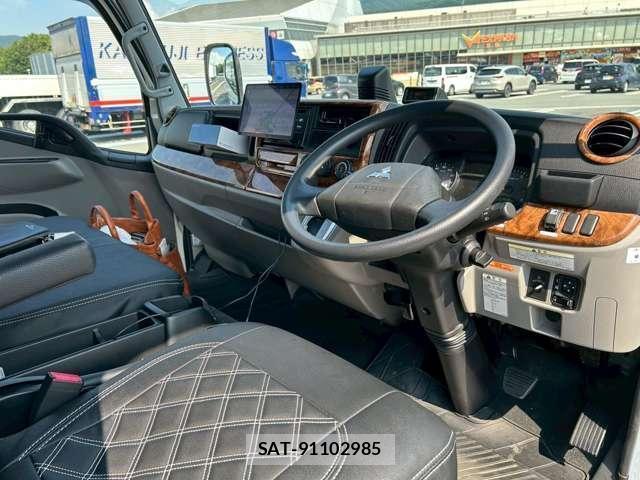 MITSUBISHI FUSO CANTER 2023-04 7804431-9