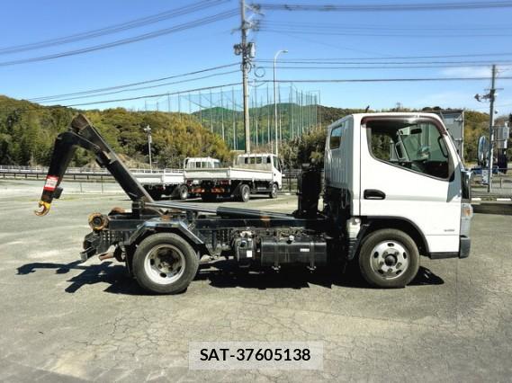 MITSUBISHI FUSO CANTER 2016 7805333-14