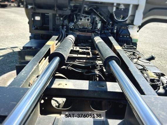 MITSUBISHI FUSO CANTER 2016 7805333-5