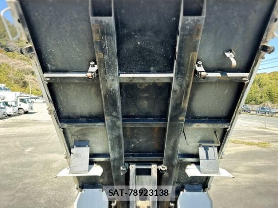 MITSUBISHI FUSO CANTER 2017 7805335-17