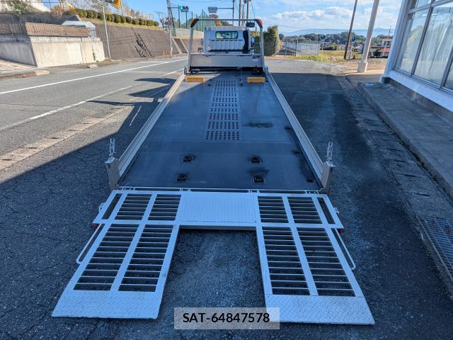 MITSUBISHI FUSO CANTER 2023-03 7805505-3