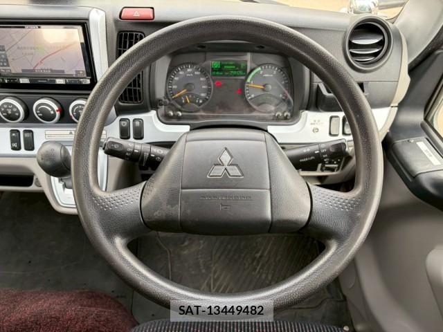 MITSUBISHI FUSO CANTER 2019-07 7805651-17