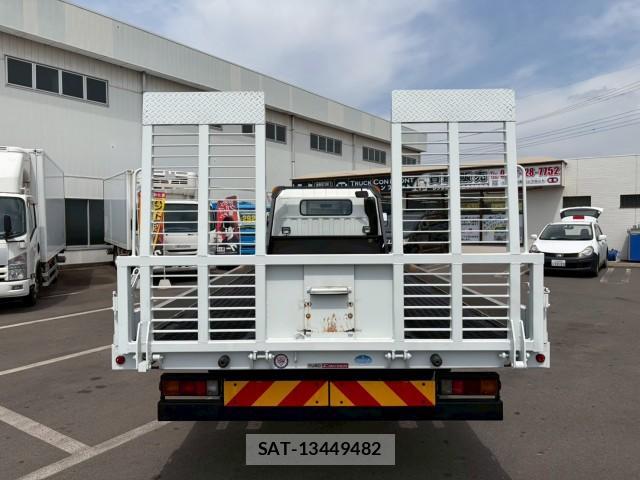 MITSUBISHI FUSO CANTER 2019-07 7805651-6