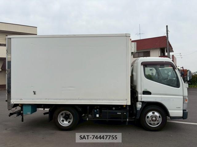 MITSUBISHI FUSO CANTER 2015-08 7805657-5