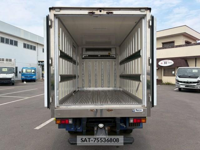 MITSUBISHI FUSO CANTER 2017-12 7805658-7