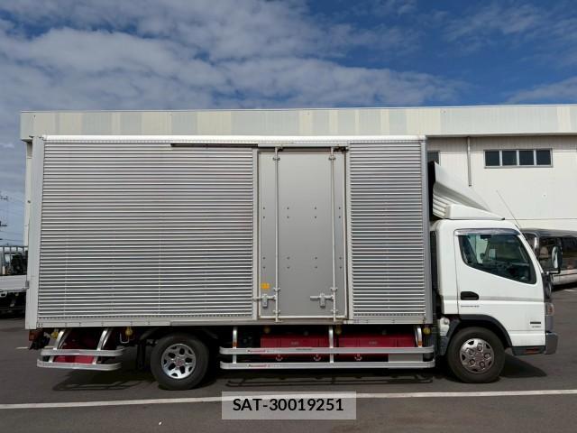 MITSUBISHI FUSO CANTER 2016-01 7805663-5