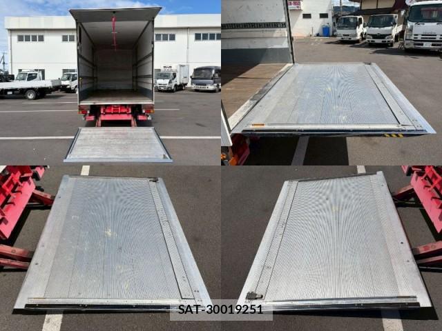 MITSUBISHI FUSO CANTER 2016-01 7805663-8