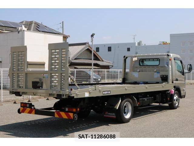 MITSUBISHI FUSO CANTER 2025-12 7805814-1