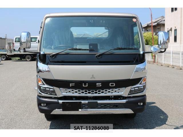 MITSUBISHI FUSO CANTER 2025-12 7805814-9