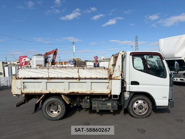 MITSUBISHI FUSO CANTER 2014-08 7806373-5