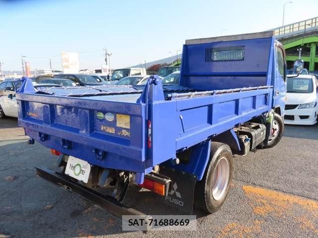 MITSUBISHI FUSO CANTER 2013-05 7806387-1